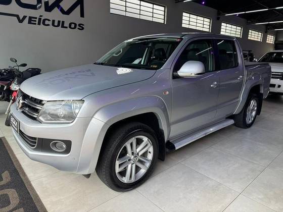 VOLKSWAGEN AMAROK 2.0 HIGHLINE 4X4 CD 16V TURBO INTERCOOLER DIESEL 4P AUTOMÁTICO VOLKSWAGEN AMAROK 2.0 HIGHLINE 4X4 CD 16V TURBO INTERCOOLER DIESEL 4P AUTOMÁTICO
